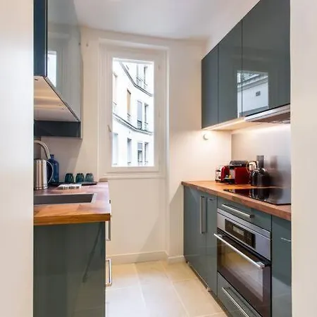 Montmartre/seveste : Magnifique 2br Appartamento