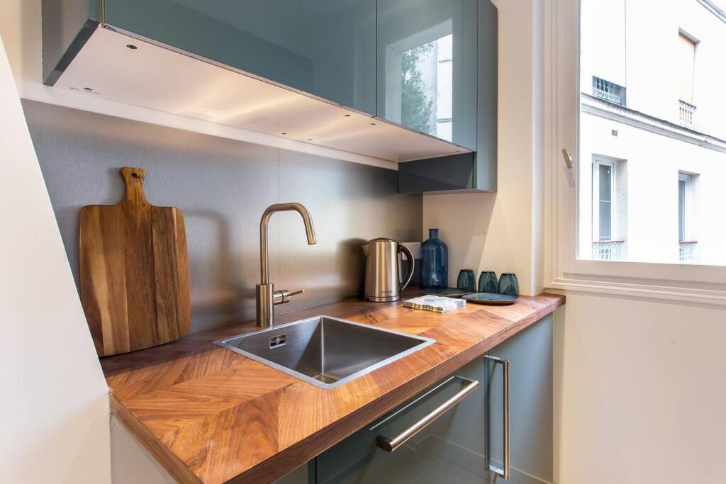 Montmartre/seveste : Magnifique 2br Paris